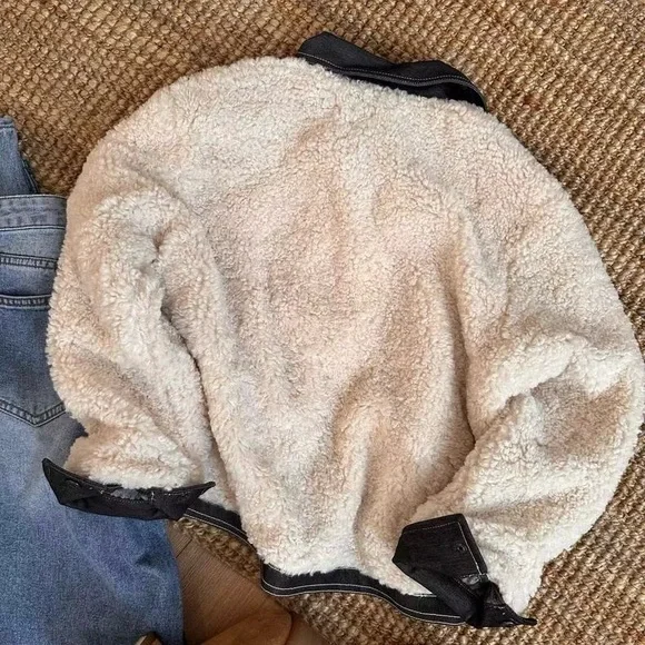 Fleece Jacket - Picture 7 of 8